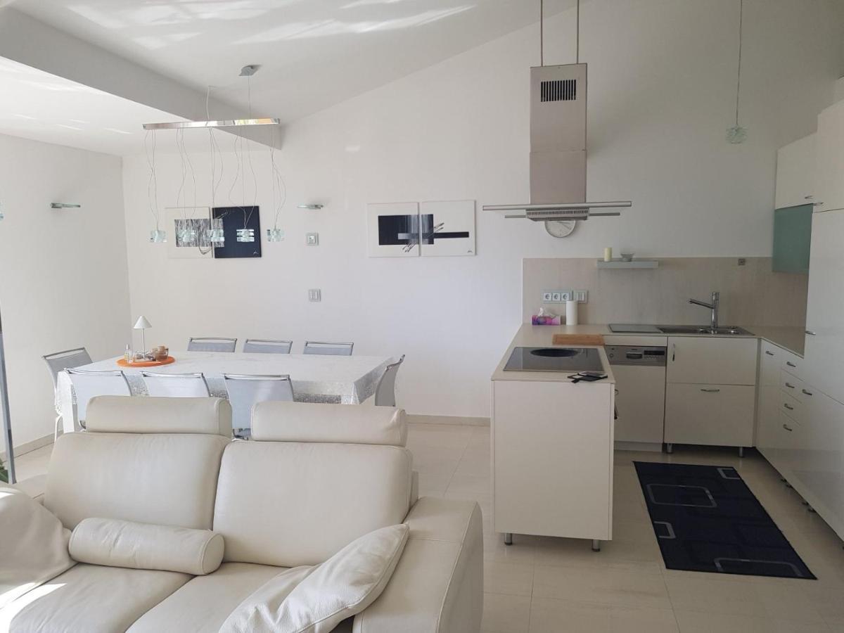 Apartments Fontana Zambratija 外观 照片