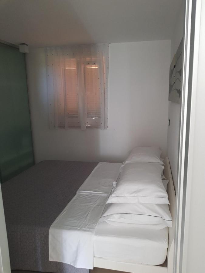 Apartments Fontana Zambratija 外观 照片